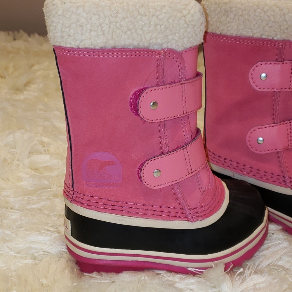 Sorel ski boots